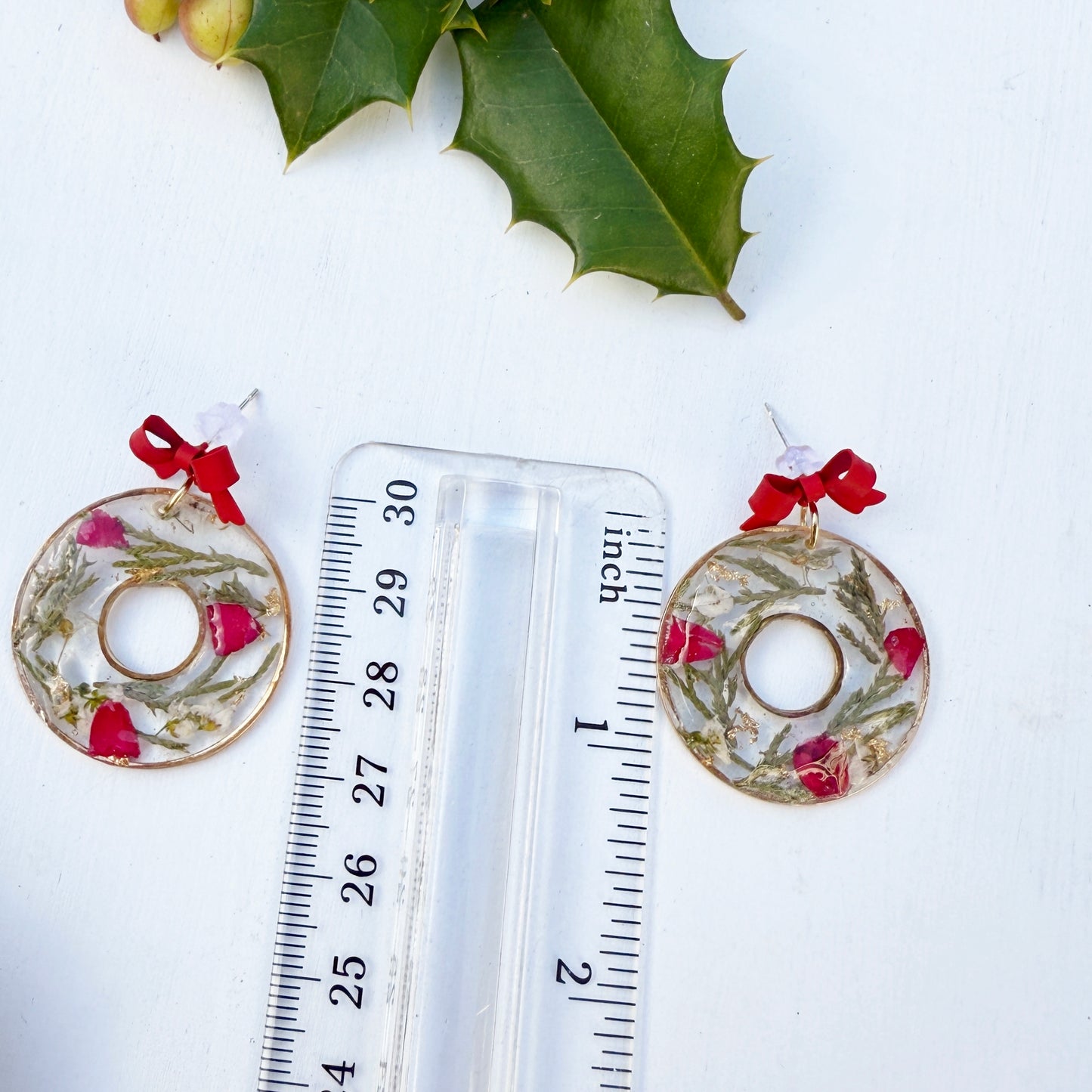 Christmas Wreath Earrings with Real Flowers and Leaves