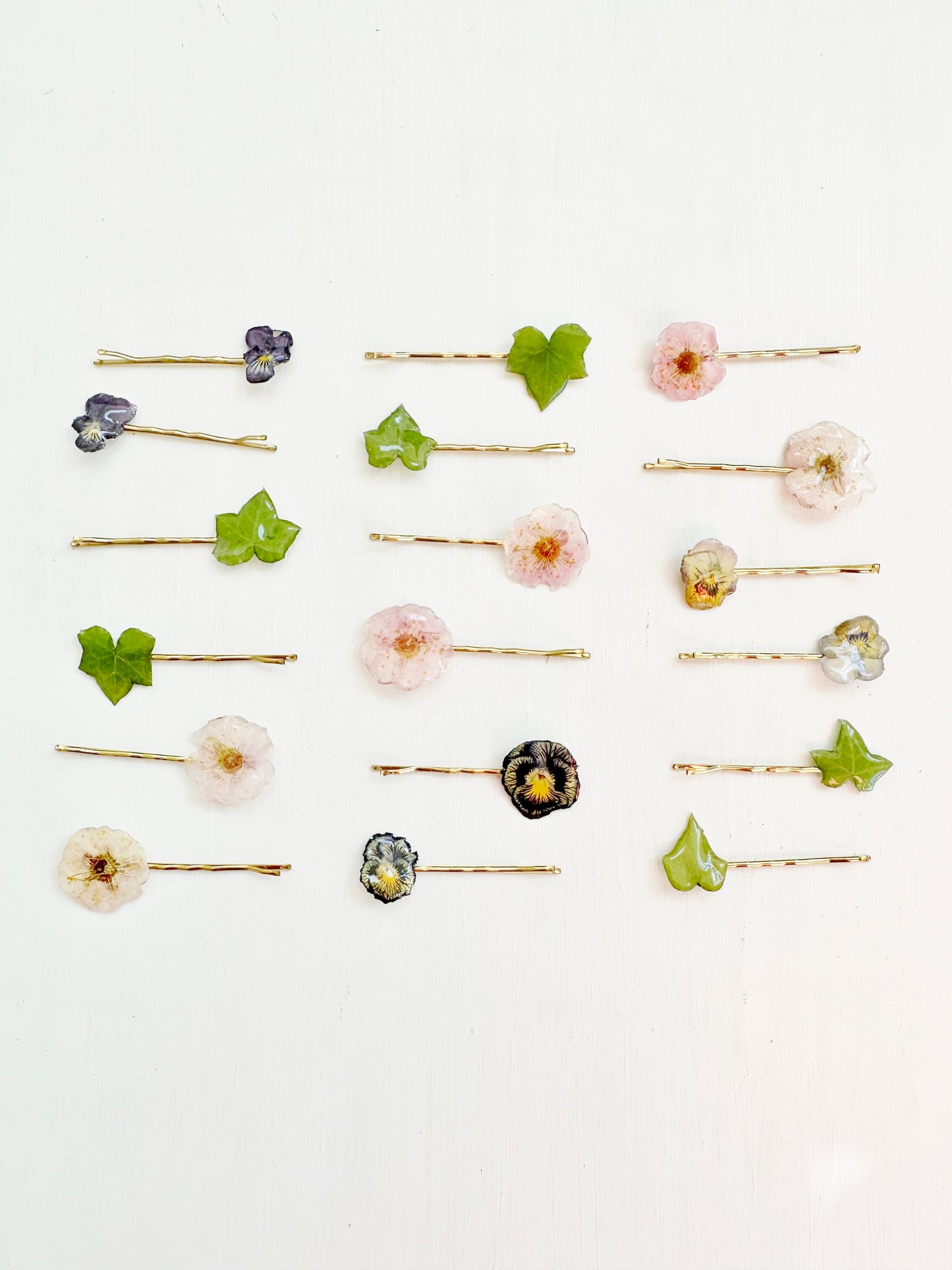 Pansy Hair Pins (Set of 2)