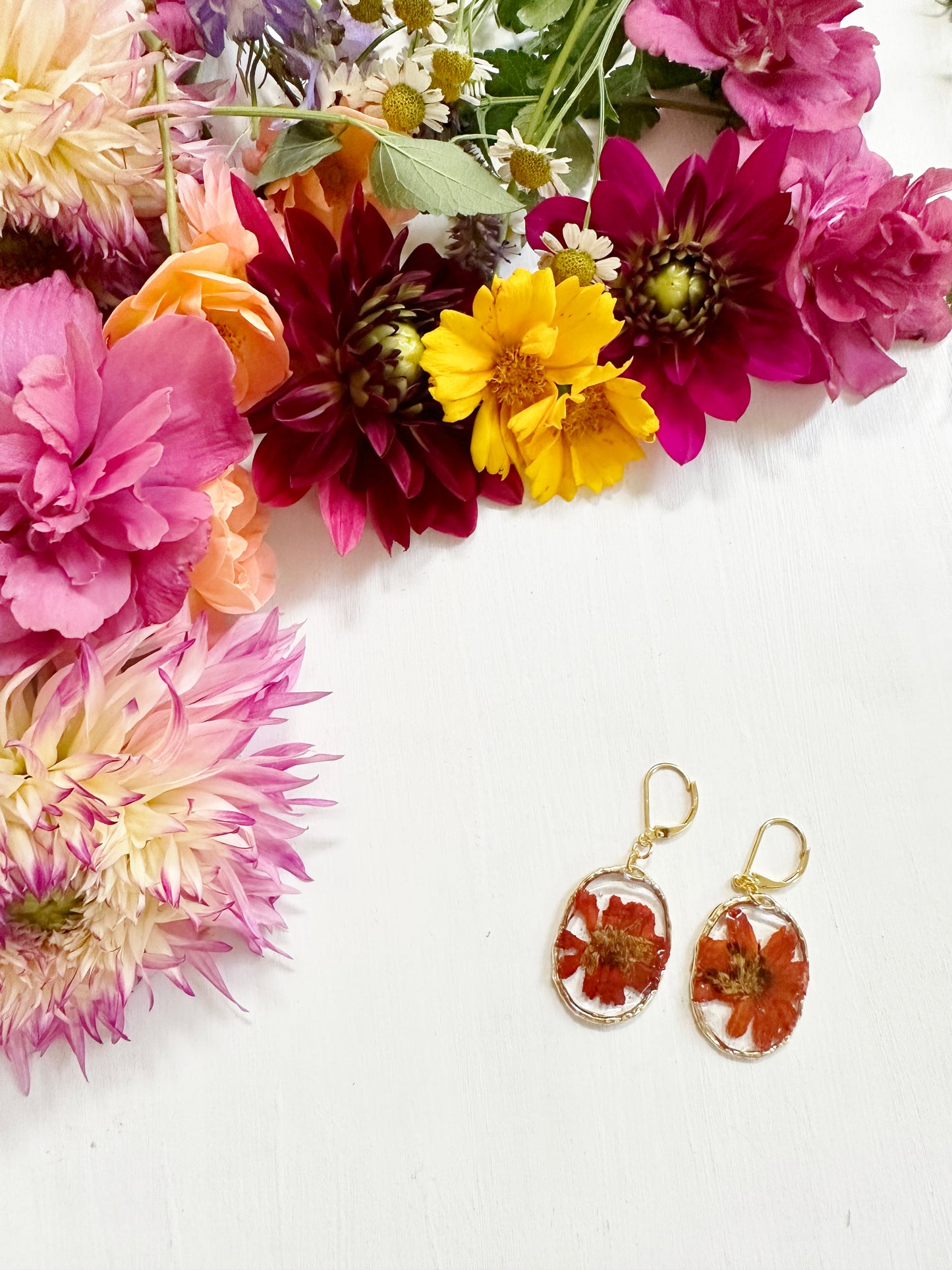 Cosmos Earrings in Golden Frame