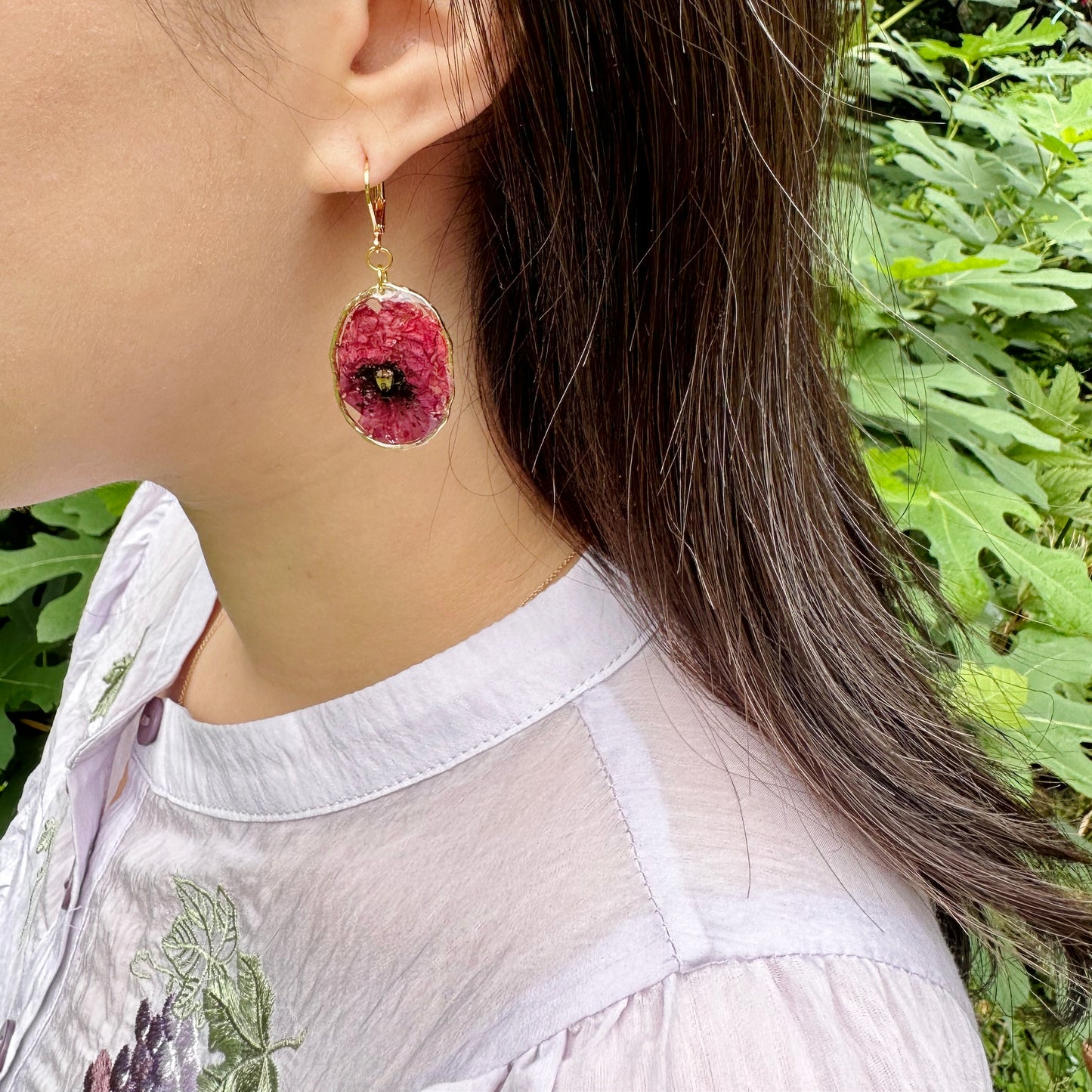 Poppy Earrings in Golden Frame