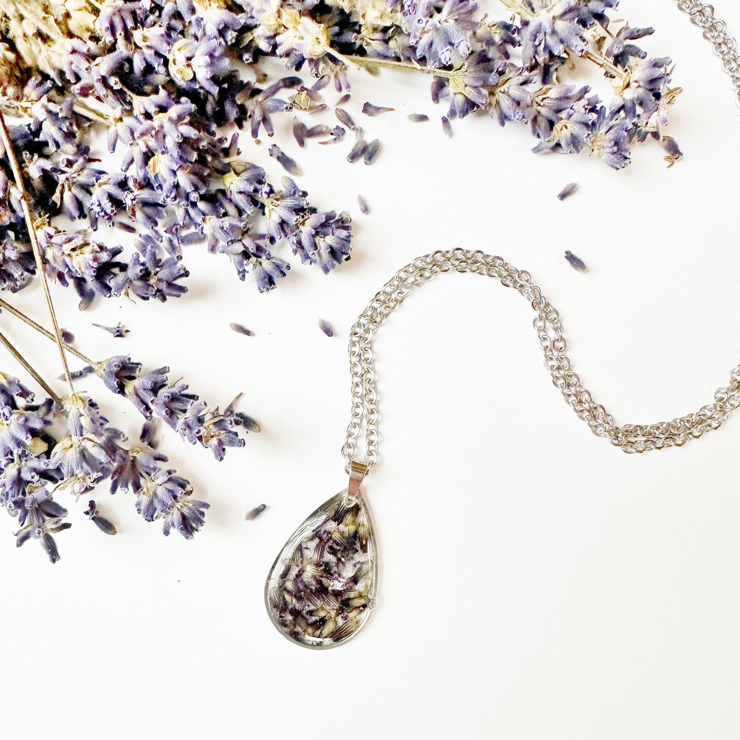Real Lavender Flowers Necklace