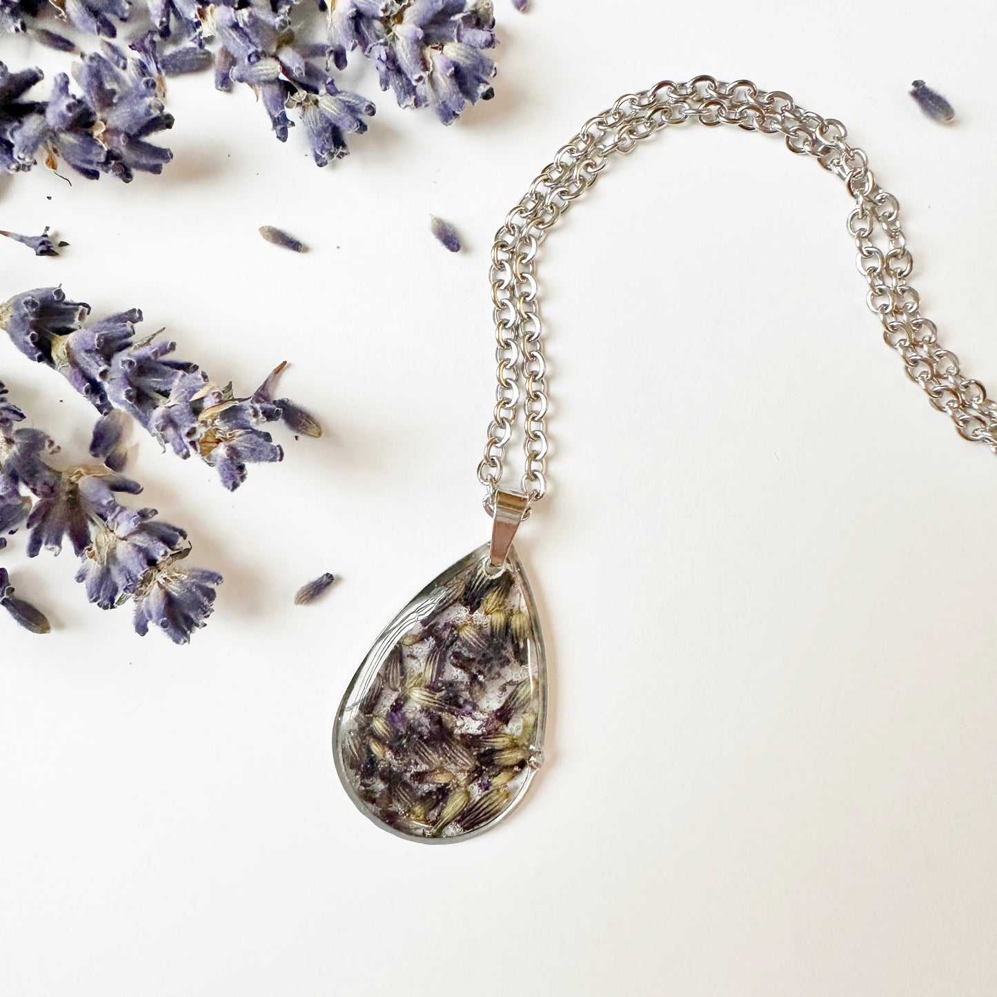 Real Lavender Flowers Necklace