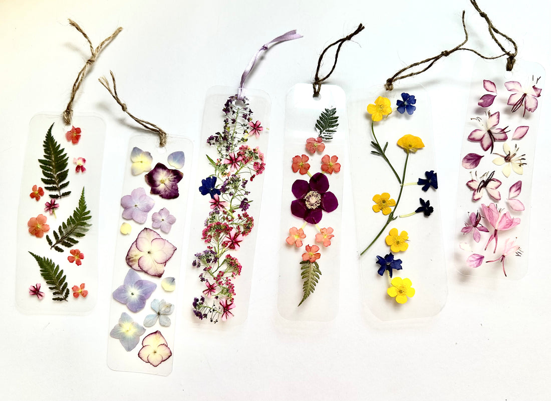 Free flower bookmark to celebrate website launch!!