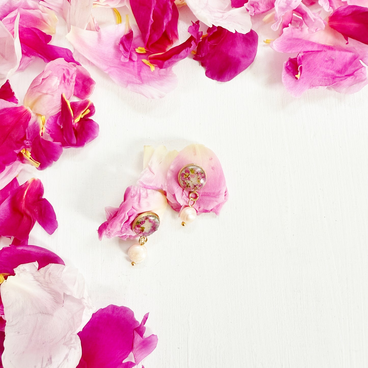 Pink tiny flower earrings with pearl