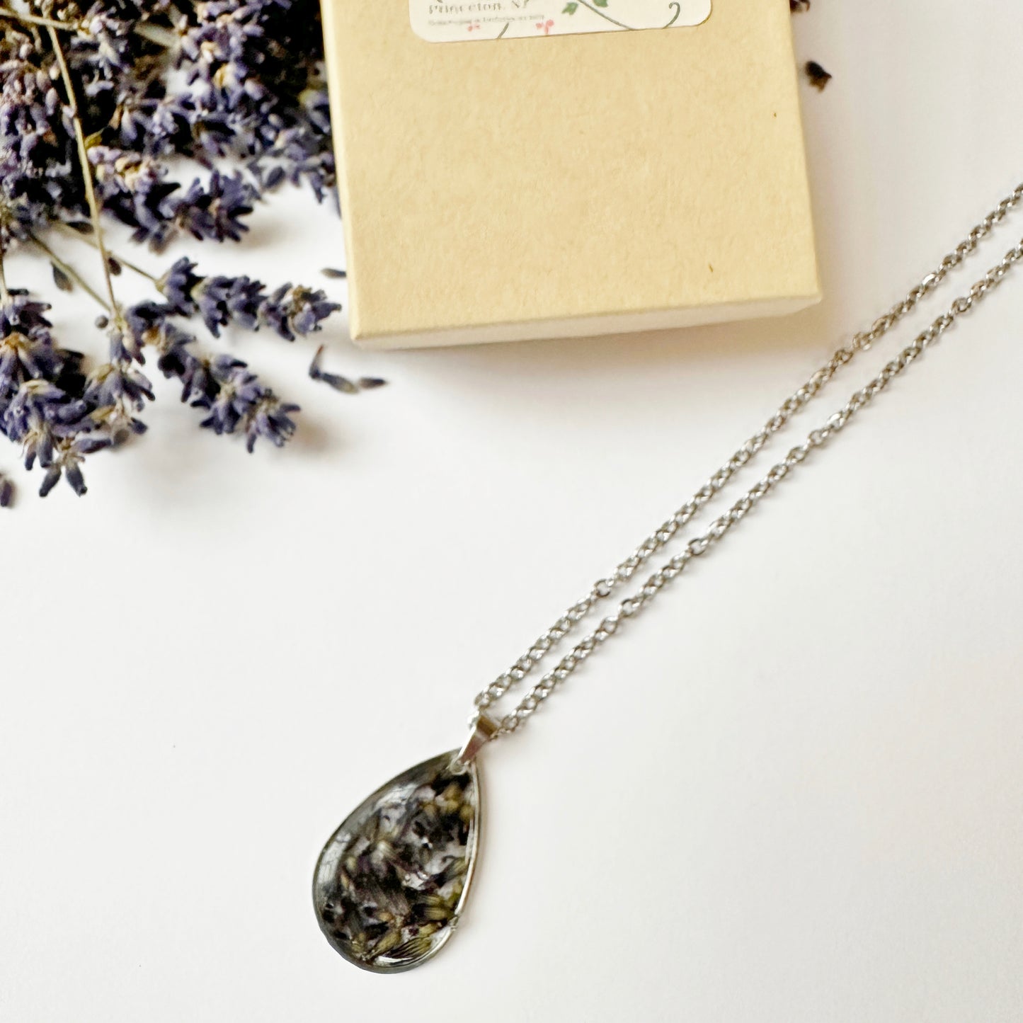 Real Lavender Flowers Necklace