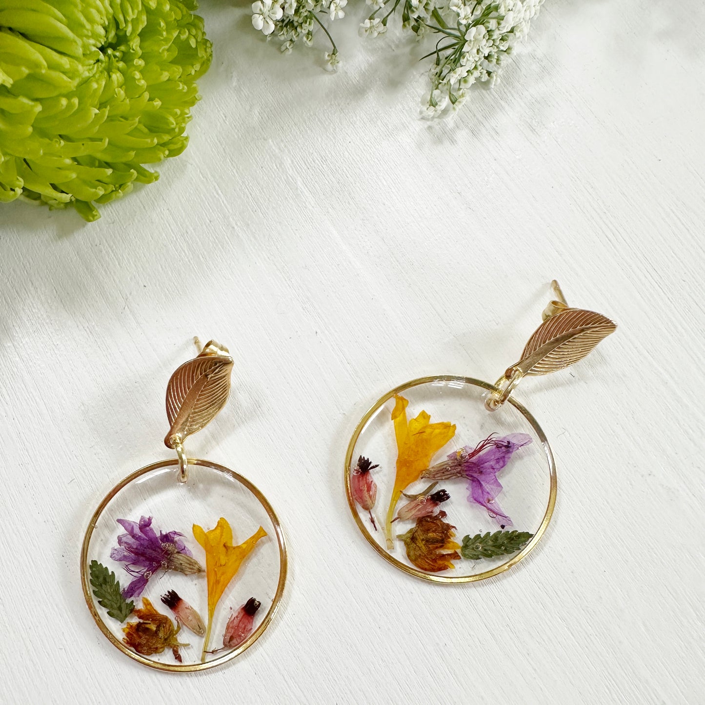 Mini Garden earrings with real pressed flowers